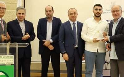 تكريم الطلاب المتفوقين …